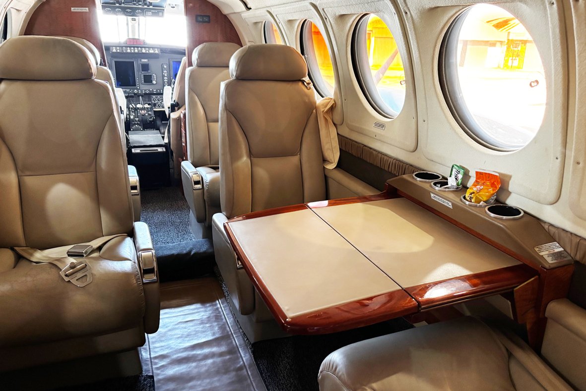 2009_B200GT_Interior2